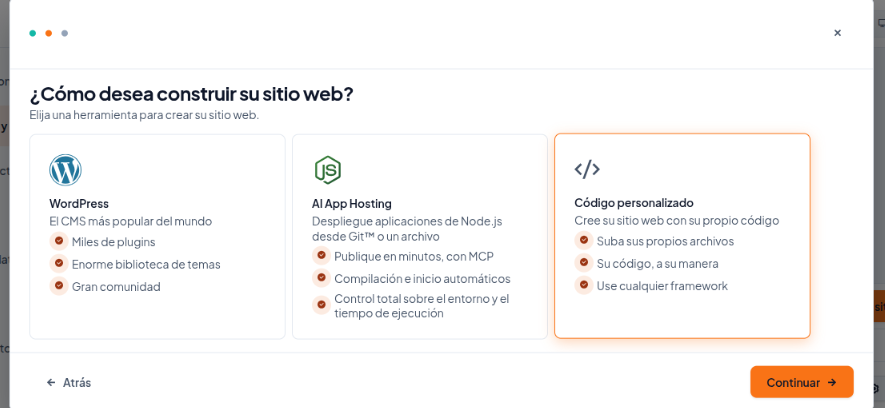 Opciones para construir el sitio: WordPress, AI App Hosting y Código personalizado